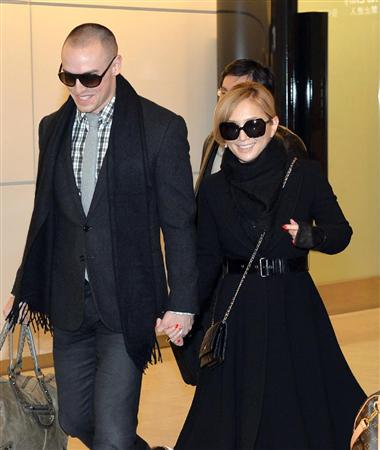 和田アキ子、電撃婚約の浜崎あゆみをチクリ「いつも年の瀬にいい話がありますねぇ?しかも空港で」