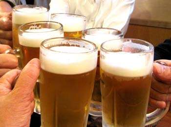 居酒屋の“使いまわし”の実態…「下げた飲みかけのビールを別のジョッキに入れたり、発泡酒混ぜたり、前日の飲みかけも客に出す」