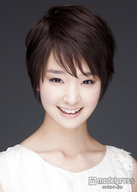 徹底したプロ意識…剛力彩芽がスタッフや記者にうけるワケ - ライブドアニュース