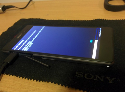 「Xperia Z2 Sirius SO-03F」の実機画像が流出か : キジトラ速報