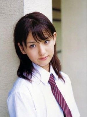 【女性限定】若かりし頃の歌手や女優さん画像