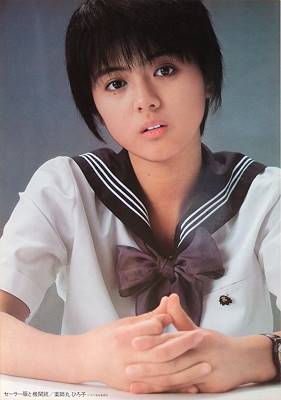 【女性限定】若かりし頃の歌手や女優さん画像