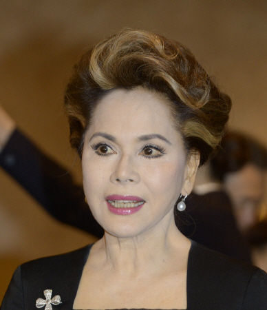 デヴィ夫人の平手打ち事件、被害女性は後藤田正純代議士の