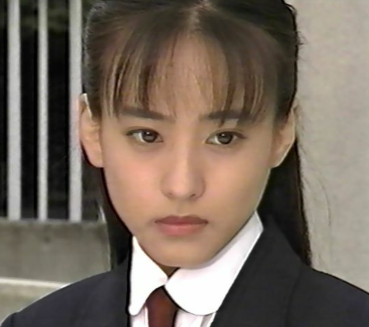 【女性限定】若かりし頃の歌手や女優さん画像