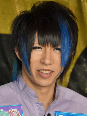 金爆・歌広場、歌って職務質問を受ける - シネマトゥデイ