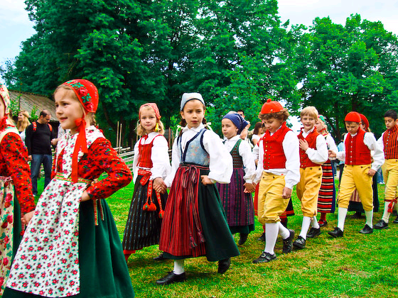 京都の伝統行事『大的大会』に外国人が驚きの声「これはスポーツというより芸術」「日本の女性は上品で美しい」