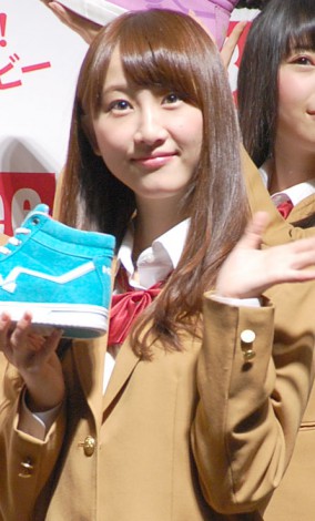 SKE48松井玲奈、人生初の茶髪披露「浮いてないかな」