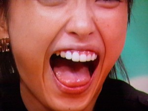 木下優樹菜の歯が白すぎて不自然！？整形失敗？ | 芸能ニュース情報館