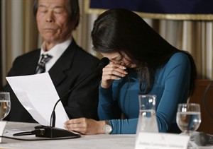 Japanese beauty queen barred from ceremony after refusing to sign with big talent agency | News1130