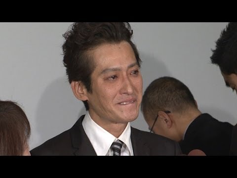 大沢樹生、涙ながらに「親子関係ない」（2） - YouTube