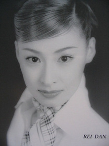 【女性限定】若かりし頃の歌手や女優さん画像