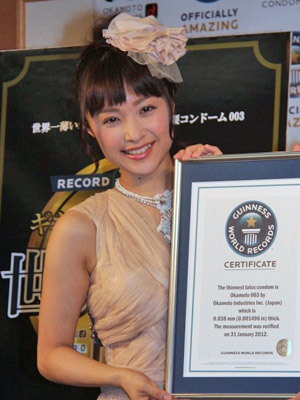 剛力彩芽2nd「あなたの100の嫌いなところ」鮮烈ジャケ公開