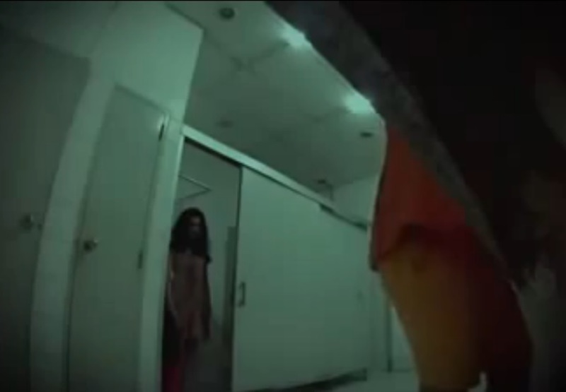 トイレに入ったら女性の髪と血が付いたスーツケースが…タイのドッキリが怖すぎる件