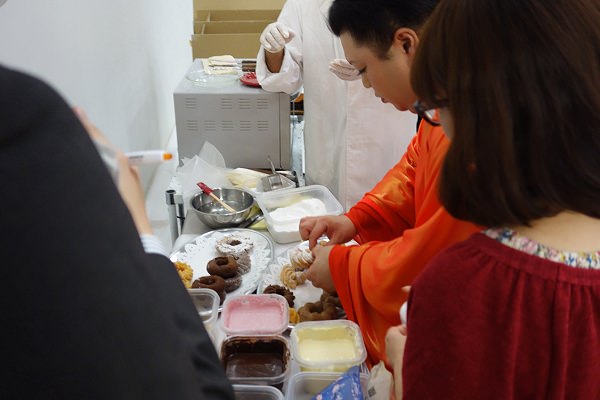 マツコ・デラックス嬢プロデュースの粉雪ドーナツ、ミスタードーナツで一週間の期間限定発売