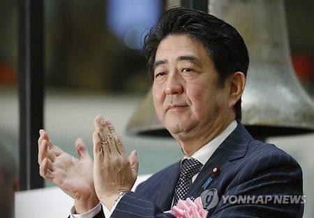 女子嫌韓宣言（´∀｀*) ～韓国NAVER翻訳～ : 【韓国の反応】日本の世論調査で、安倍の靖国神社参拝への批判が多いのに、支持率はアップ