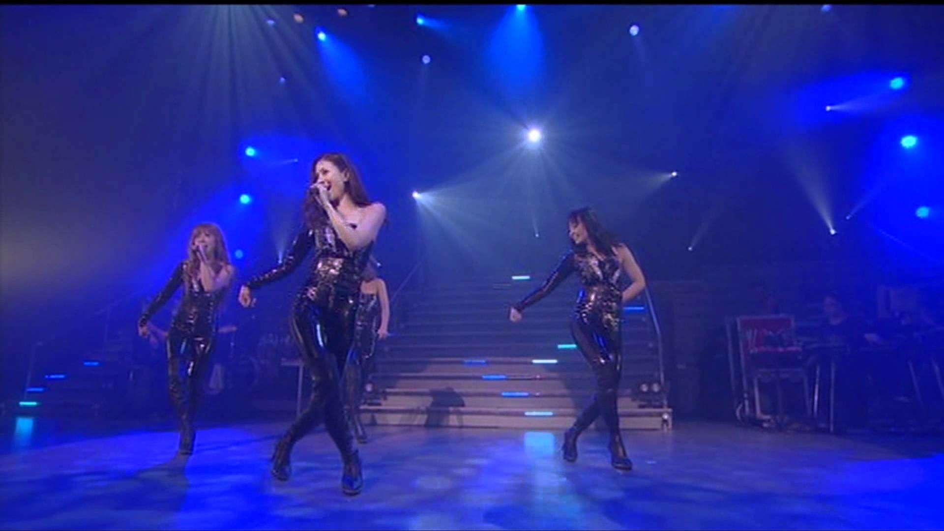MAX - 銀河の誓い '09 LIVE . - YouTube