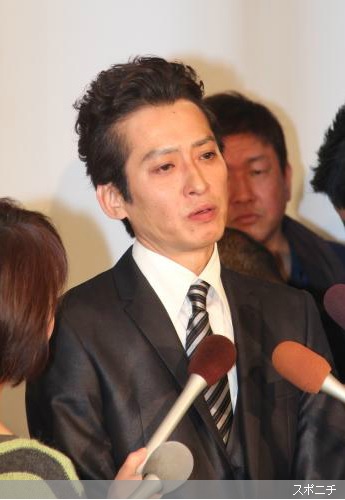 大沢樹生、緊急会見で涙「（長男は）鑑定結果を見られる状況になかった」「彼が本当に語ったのか？」