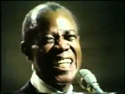 What a wonderful world - LOUIS ARMSTRONG. - YouTube