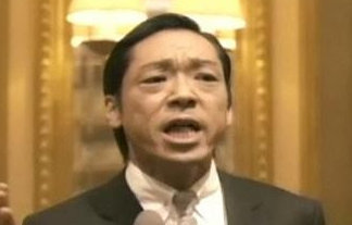 俳優・香川照之の女子小学生コスプレをご覧ください