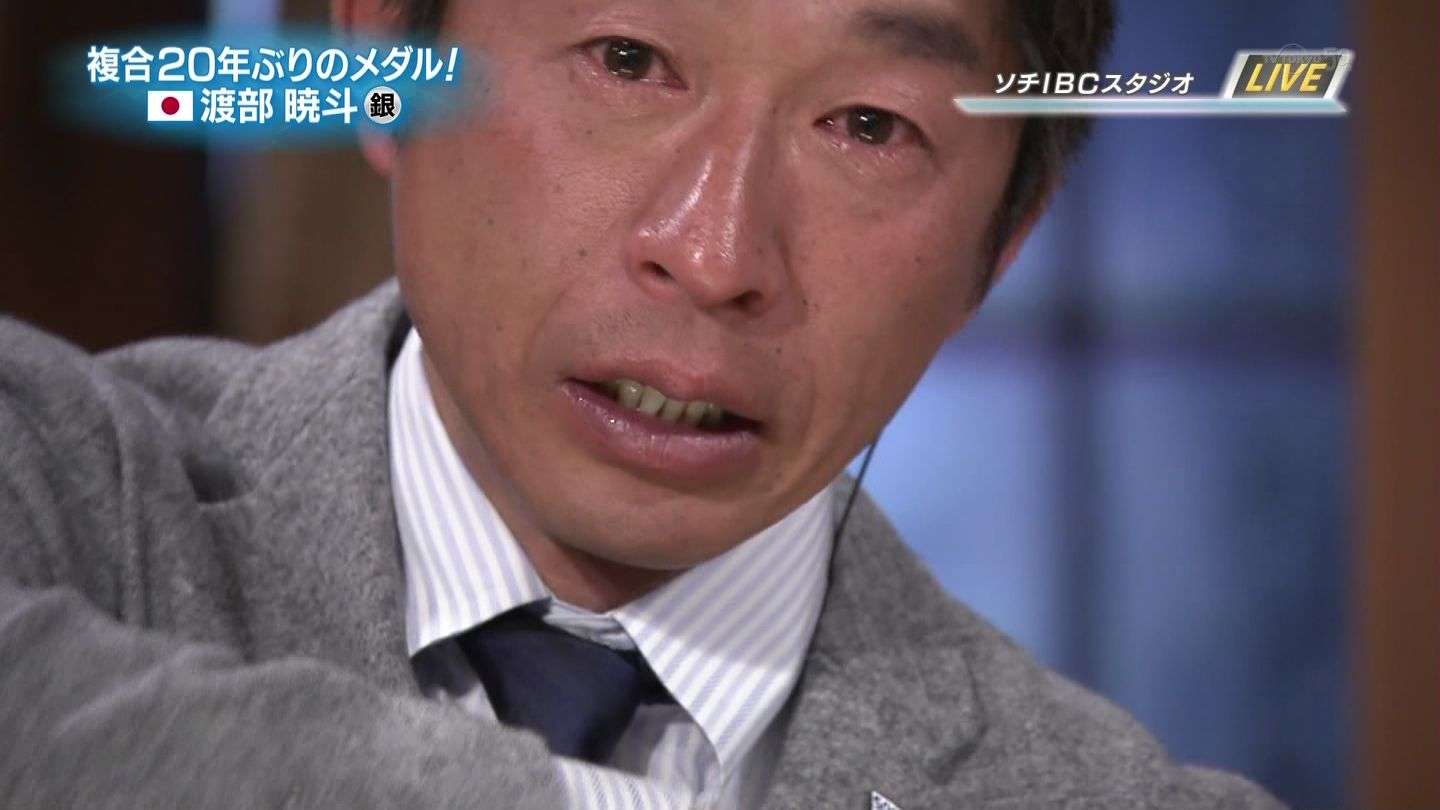 ノルディック複合、渡部暁斗選手が銀メダルを獲得。生放送中に荻原次晴号泣 - ネット上でも「もらい泣き」
