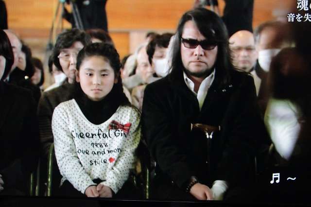 テレビ朝日社長が佐村河内守氏問題で謝罪「見抜くのは難しい」 過去にワイドスクランブル、モーニングバードで特集