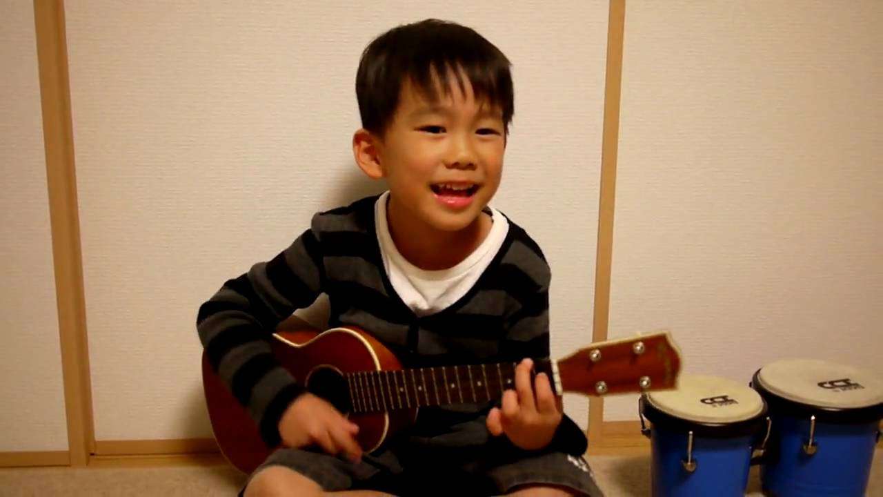 ukulele ma-i-na-ku-ma-na - YouTube