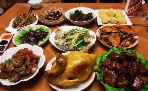 【中国】暴飲暴食の女性→胃が爆発→炎上