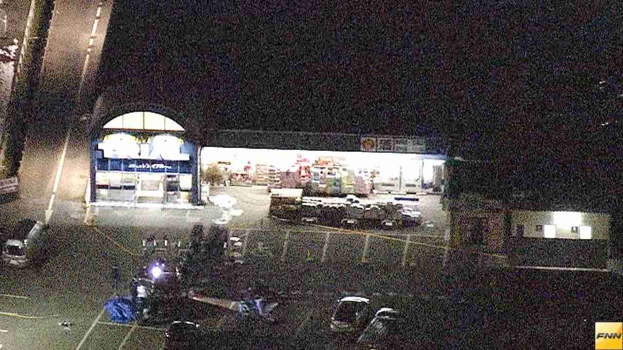 車の中で20代とみられる女性死亡　殺人事件として捜査　群馬(14/02/19) - YouTube