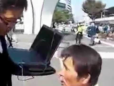一般市民を罵倒する在特会会長桜井誠.mpg - YouTube