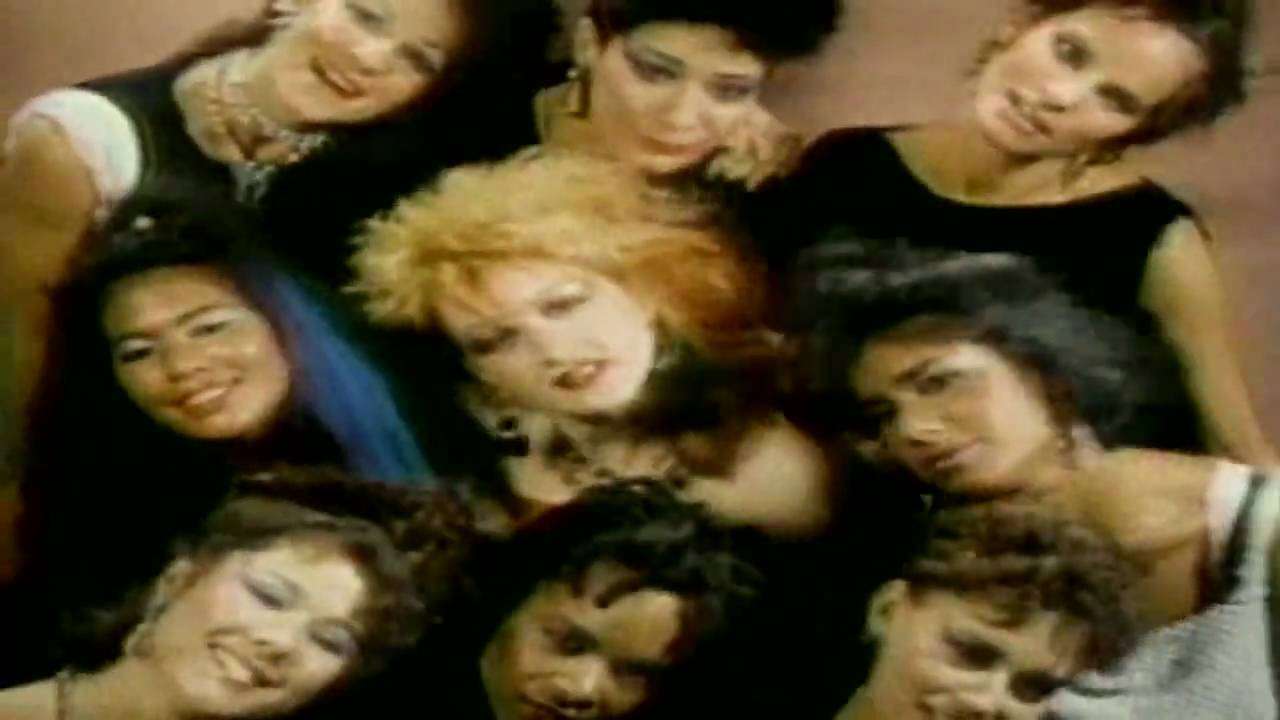 Cyndi Lauper - Girls Just Want To Have Fun HD - YouTube