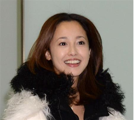 沢尻エリカに新恋人？ 腕組み&膝枕も…『FLASH』報じる