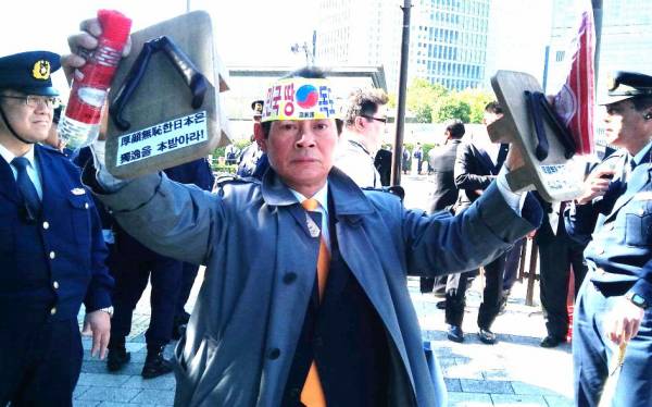 内閣府職員ゴムボート変死事件、韓国国内で事件に巻き込まれたか？