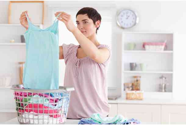 洗濯の時、服は裏返しますか？