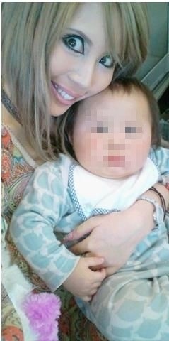 「バービー人形」になりたいと願う38歳女性、催眠術で知能をなくしてダッチワイフのようになることを希望