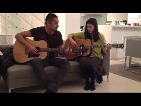 卒業記念！今井洋介×住岡梨奈「手をつなごう」（デュエットVer.） - YouTube