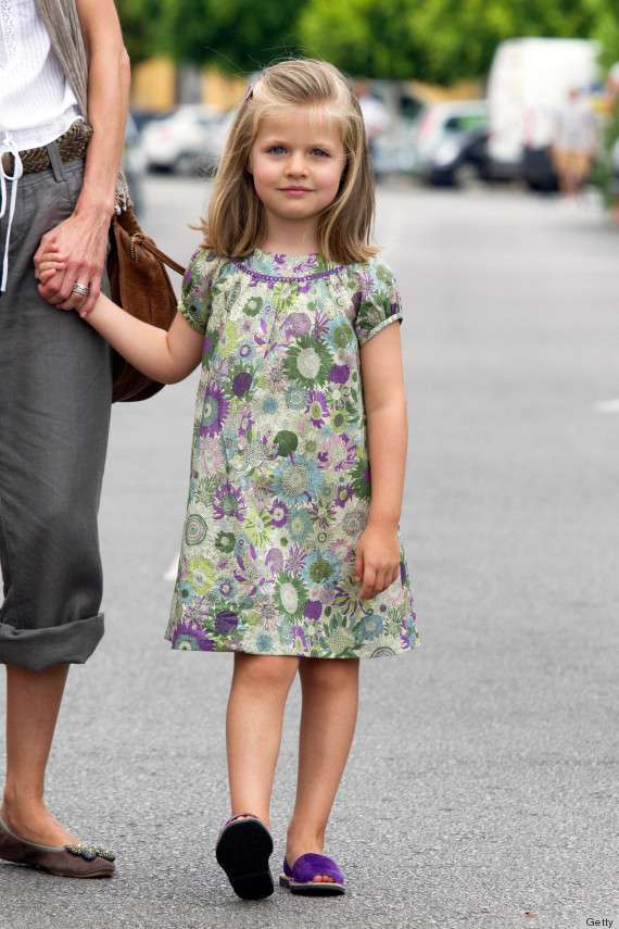 【画像】8歳のスペイン王女のファッションが可愛い