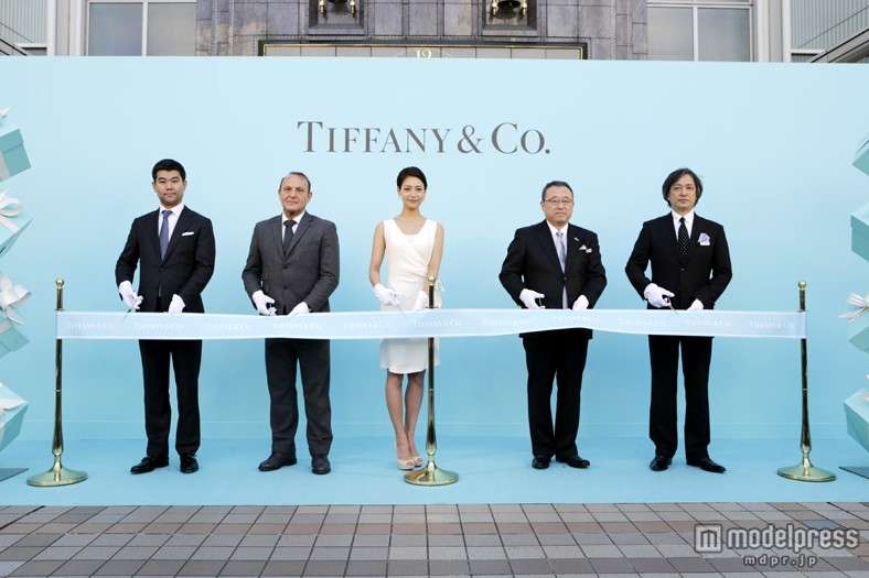 相武紗季、5億円超のティファニー身につけ「結婚は30代で」