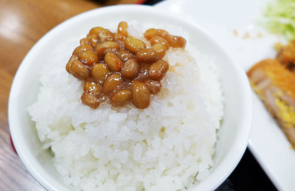 外国人が「これだけは無理」っていうアジアの食べ物23選 / 日本食がダントツのトップ！ 「納豆」「塩辛」「馬刺し」など10項目が選出!! | ロケットニュース24