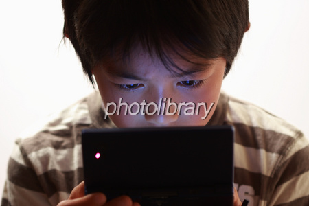 子供にゲームさせてますか？