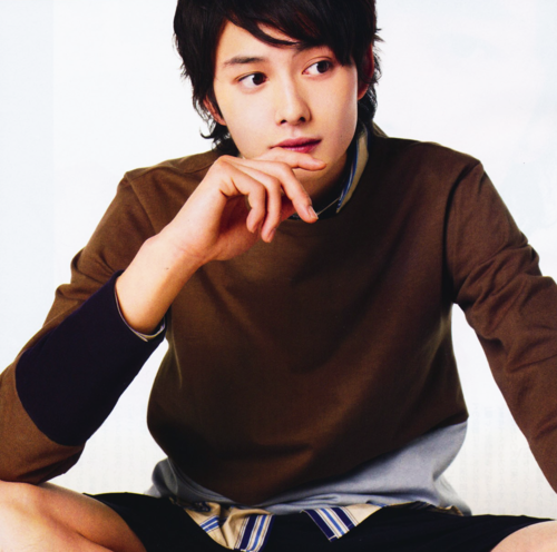 みなさん、今週もお疲れ様です。イケメン画像で目の回復を。