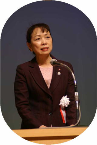 長崎小6女児自殺「片付けないと」　馬場豊子・教育長発言、遺族が抗議