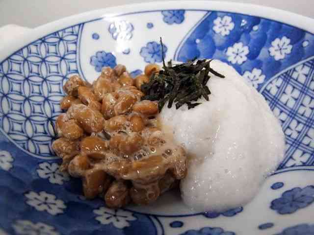 納豆に混ぜて意外においしかったもの