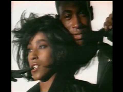 C & C Music factory - Everybody dance now - YouTube