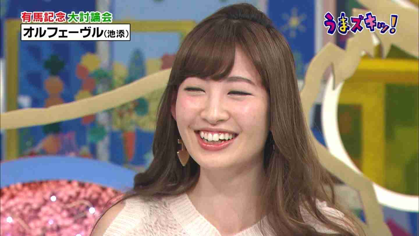 AKB48小嶋陽菜がキュートなお姫様に！ 豪華ドレスで“困り顔”披露
