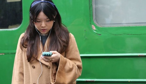サムスン「Galaxy S4」に重大な脆弱性。データ通信を傍受される危険あり : IT速報