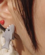面白い服やアクセサリーの画像下さい！