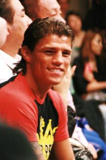 みなさん、今週もお疲れ様です。イケメン画像で目の回復を。