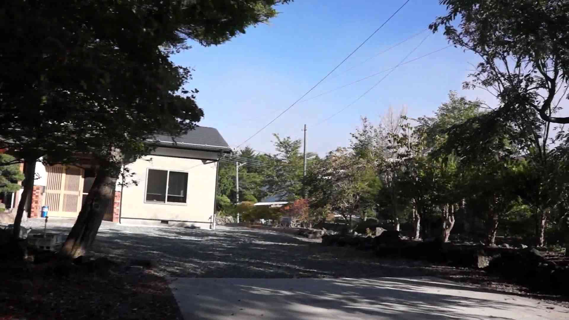 精進湖民宿村をグルッと一周 - YouTube