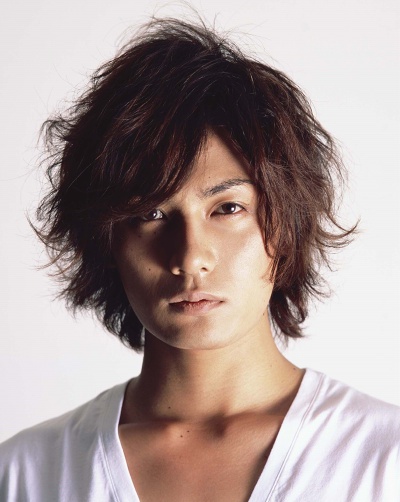 みなさん、今週もお疲れ様です。イケメン画像で目の回復を。