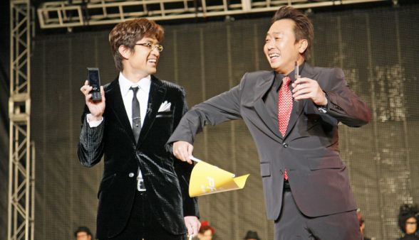 松本人志の尼崎凱旋公演が盛況「すべらない話」ライブ初陣